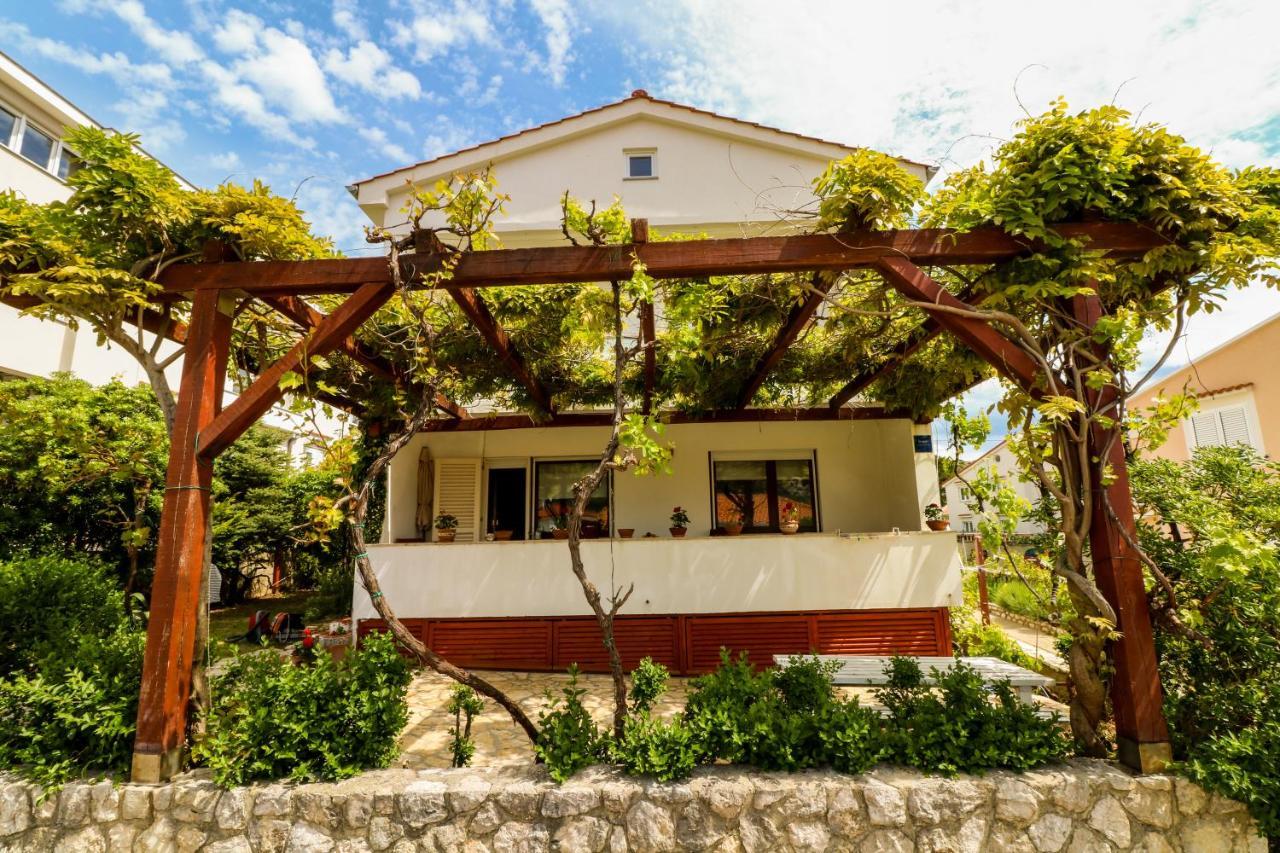 Apartments Edo With Terrace Baška Eksteriør billede