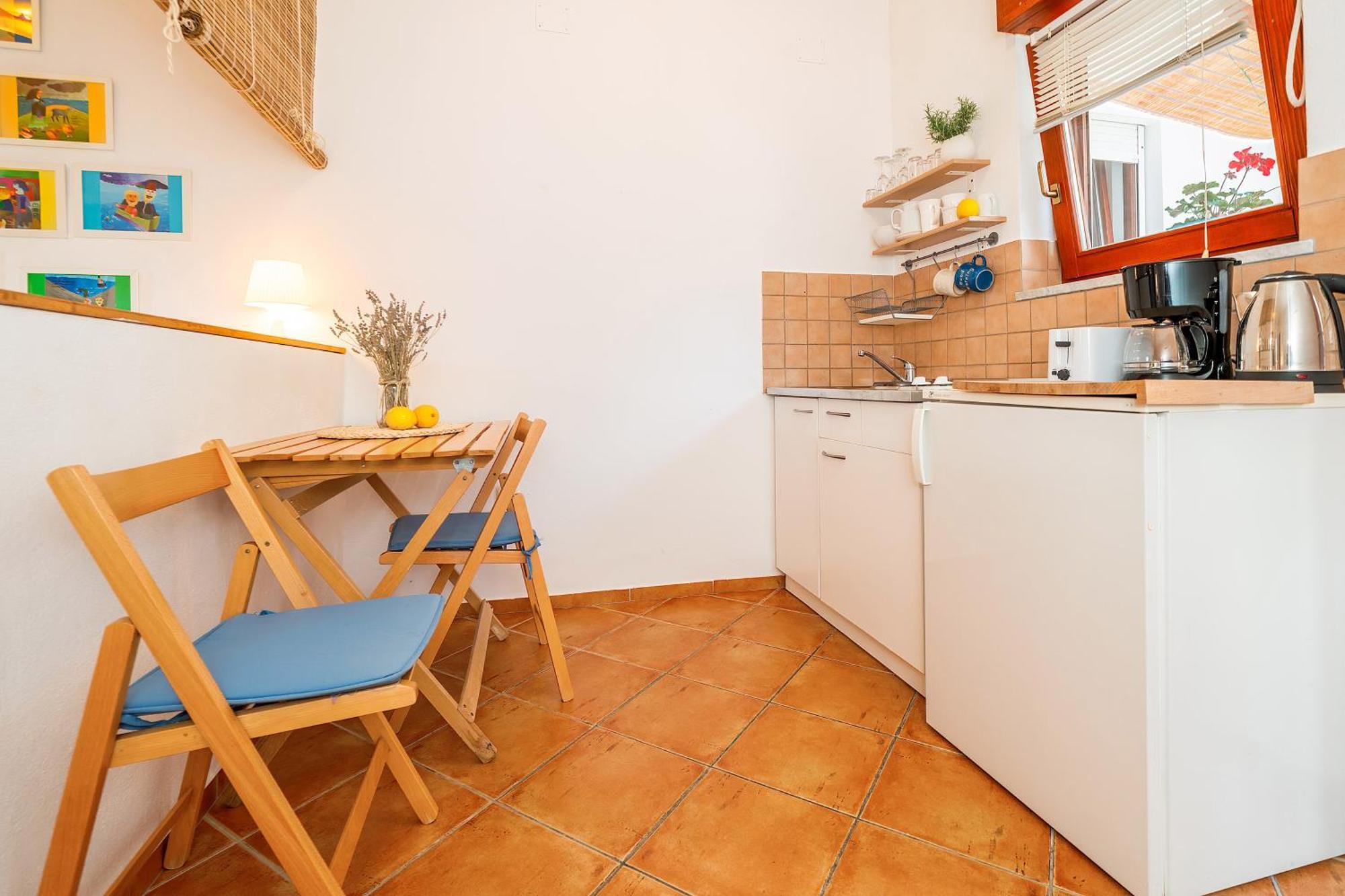 Apartments Edo With Terrace Baška Eksteriør billede